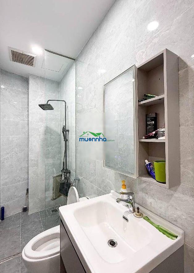 Nhà mới hẻm oto ngay chung cư richmond nguyễn xí. btct 3 tầng. ngang 4,1 x 9,5m (38m²). nở hậu đẹp