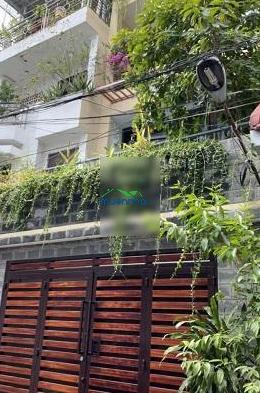 Bán nhà đường phan văn trị gần siêu thị emart, diện tích: 5x18m, trệt 2 lầu