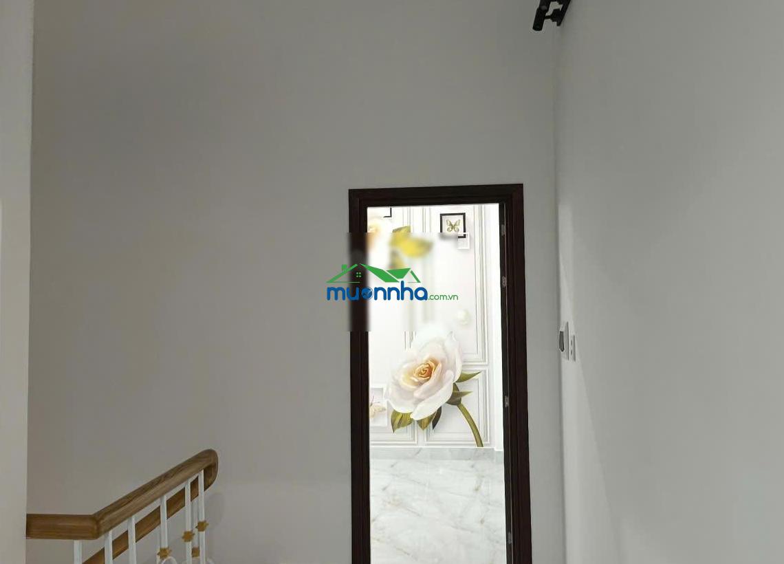 Nhà đẹp mới xây 4pn - hẻm 3,5 thông tứ phía