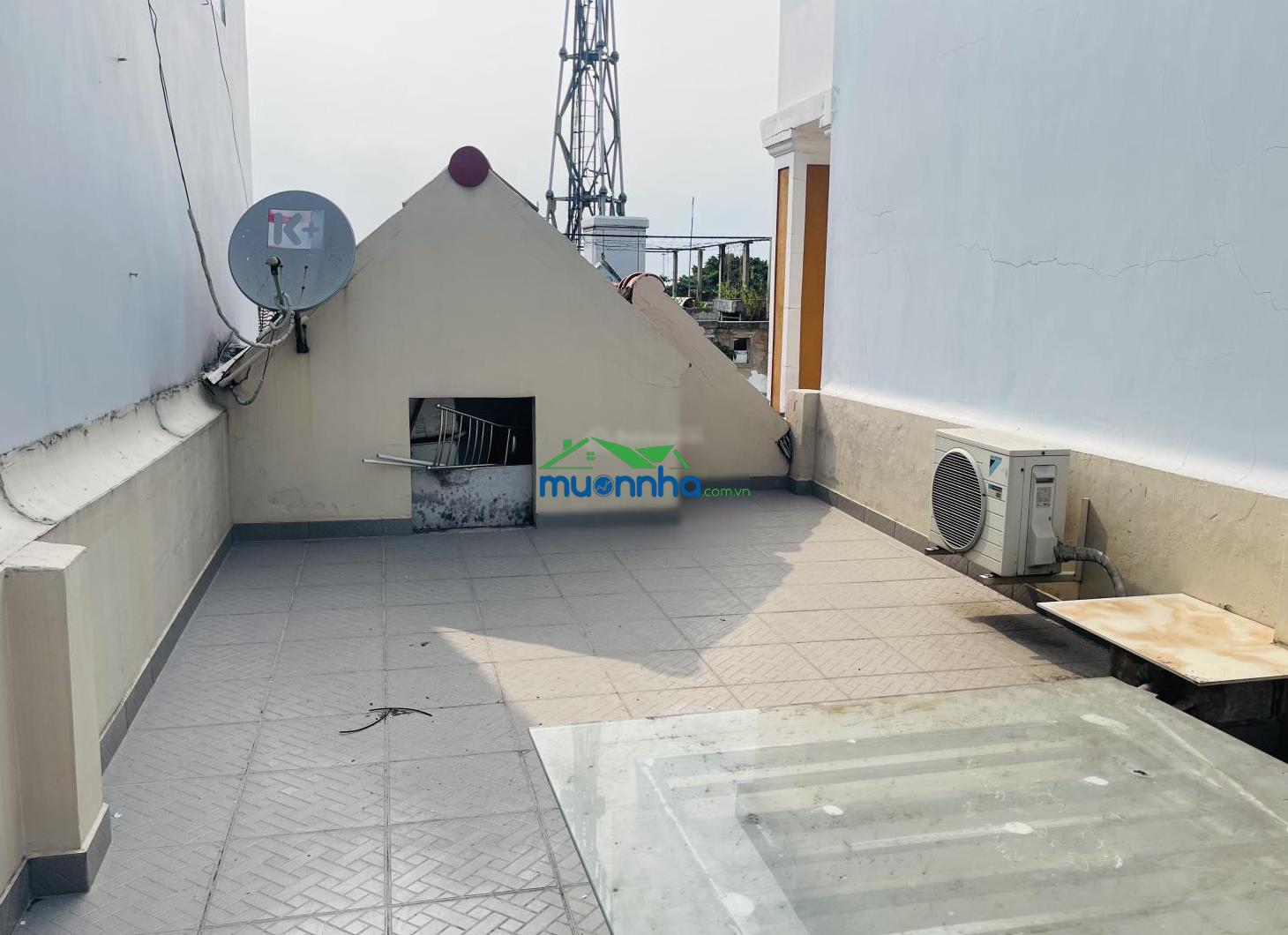 Chủ định cư gửi bán gấp căn nhà tâm huyết đang ở, 51m2 3 tầng có sân thượng dtsd 140m2 giá tốt - 2