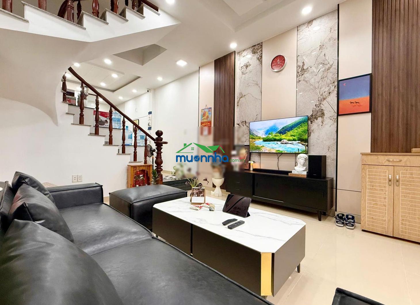 Sát mặt tiền ql13 - kdc an ninh - nội khu vip - nhà 3 tầng full nội thất - 3