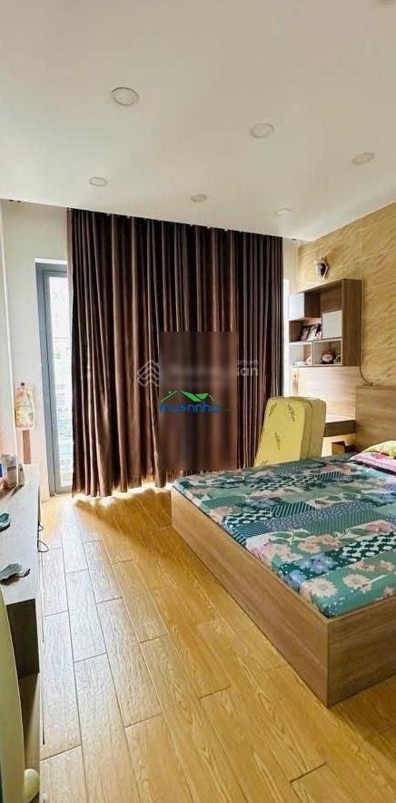 Chdv 4 tầng, đường phú thuận quận 7. dt 8*25m, 36p tn ~ 100 tr. 16,5 tỷ - 4