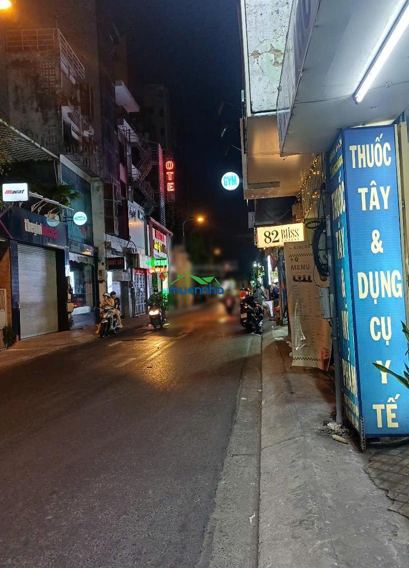 Nhà đẹp nguyễn văn trỗi - gần 30m2 - 3 tầng - 5' sân bay - lô góc thoáng - phú nhuận - còn tl . - 4