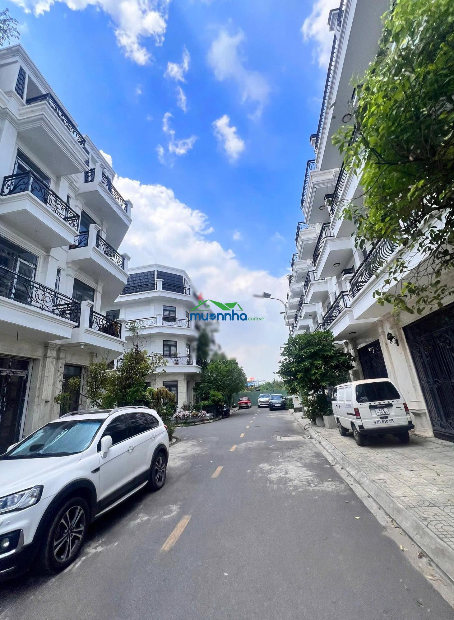 5.9 tỷ nhà 4 lầu, 7 phòng cho thuê 22tr/th, khu bảo minh gần trường đại học nguyễn tất thành