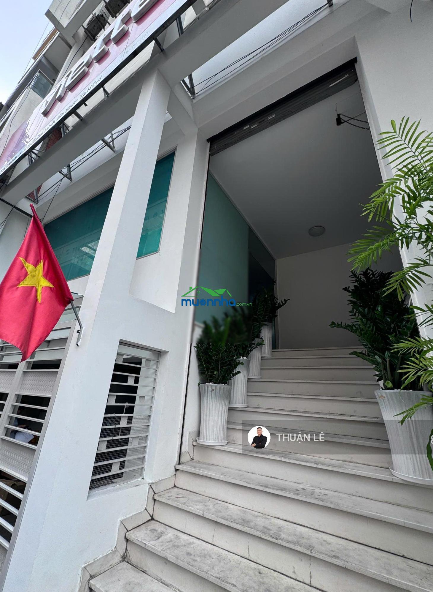 Sẵn hđt 1,2 tỷ/năm. đường trần khánh dư & sát mt hoàng sa - quận 1. ngang lớn (8,2x12m) h + 6 tầng