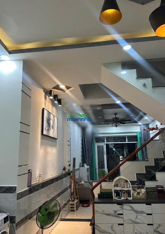 Nhà mới tinh dọn vào ở ngay ngay khu tên lửa, sát aeon bình tân