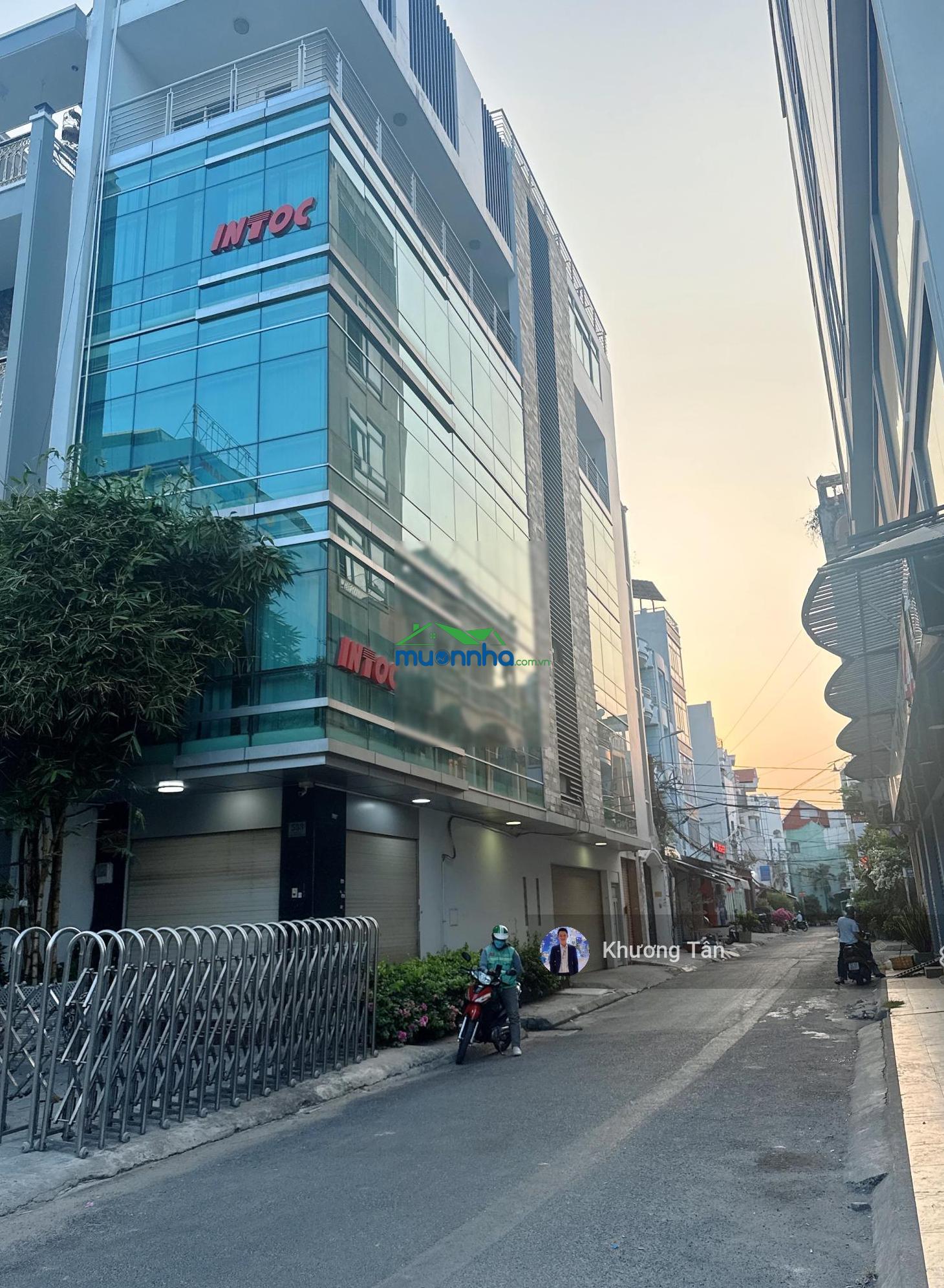 Giảm giá bán gấp: nhà hẻm rộng 8m có lề đường luỹ bán bích 8x20m vuông, đúc 4 tầng btct (600m2 sàn)