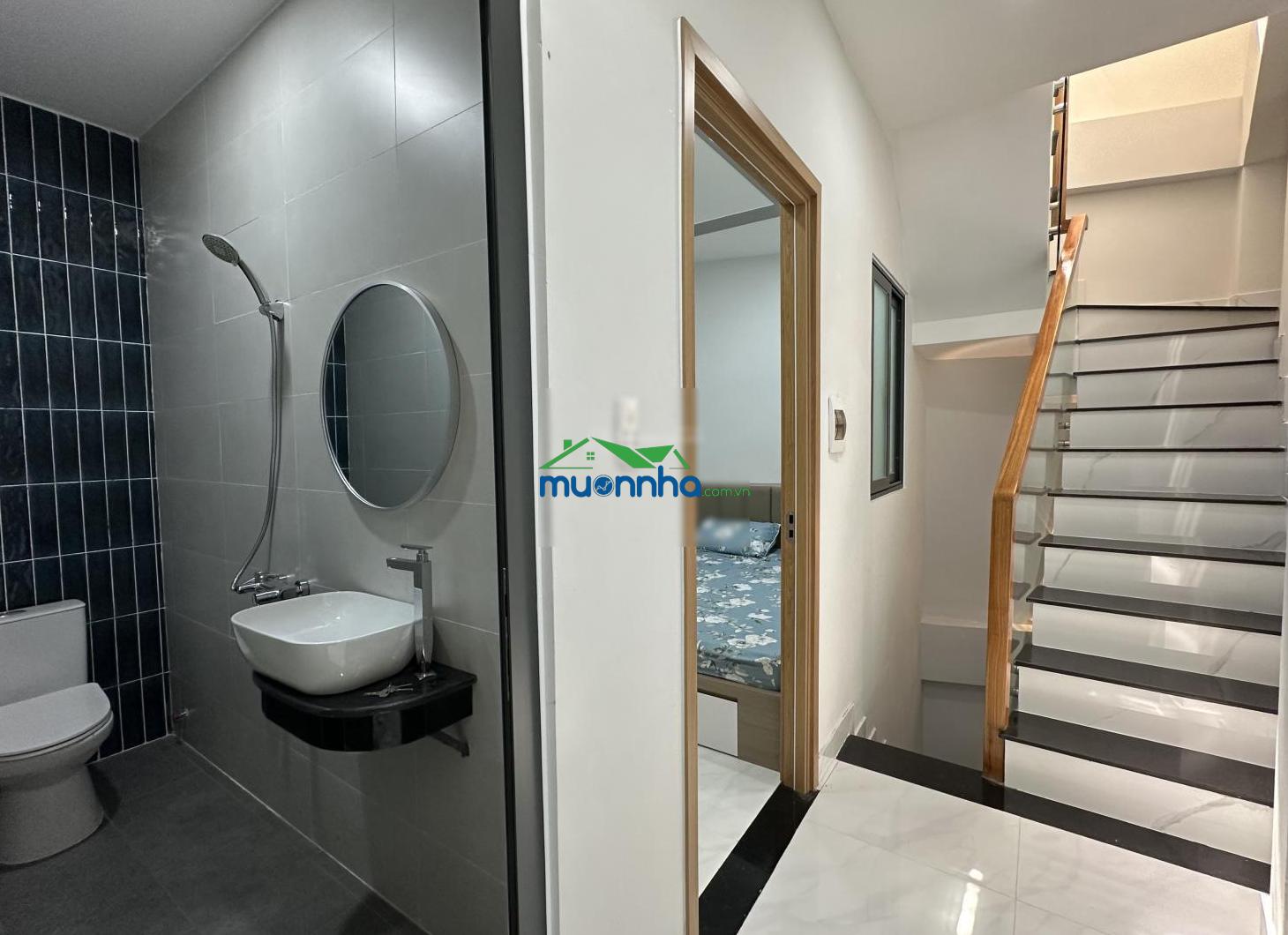 Bán nhà 3 tầng. cạnh đại học tôn đức thắng. sát quận 1. shr. gấp bán: 5 tỷ 9 - 2