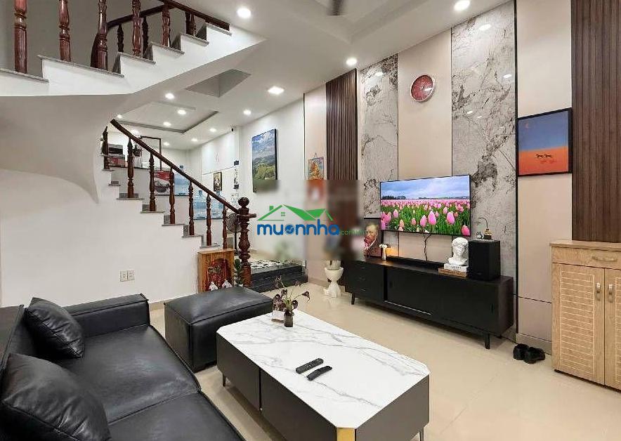 Nhà đẹp ở ngay cách ql13 chỉ 100m hẻm xe hơi 7m giá: 7,5 tỷ (thương lượng) - 4
