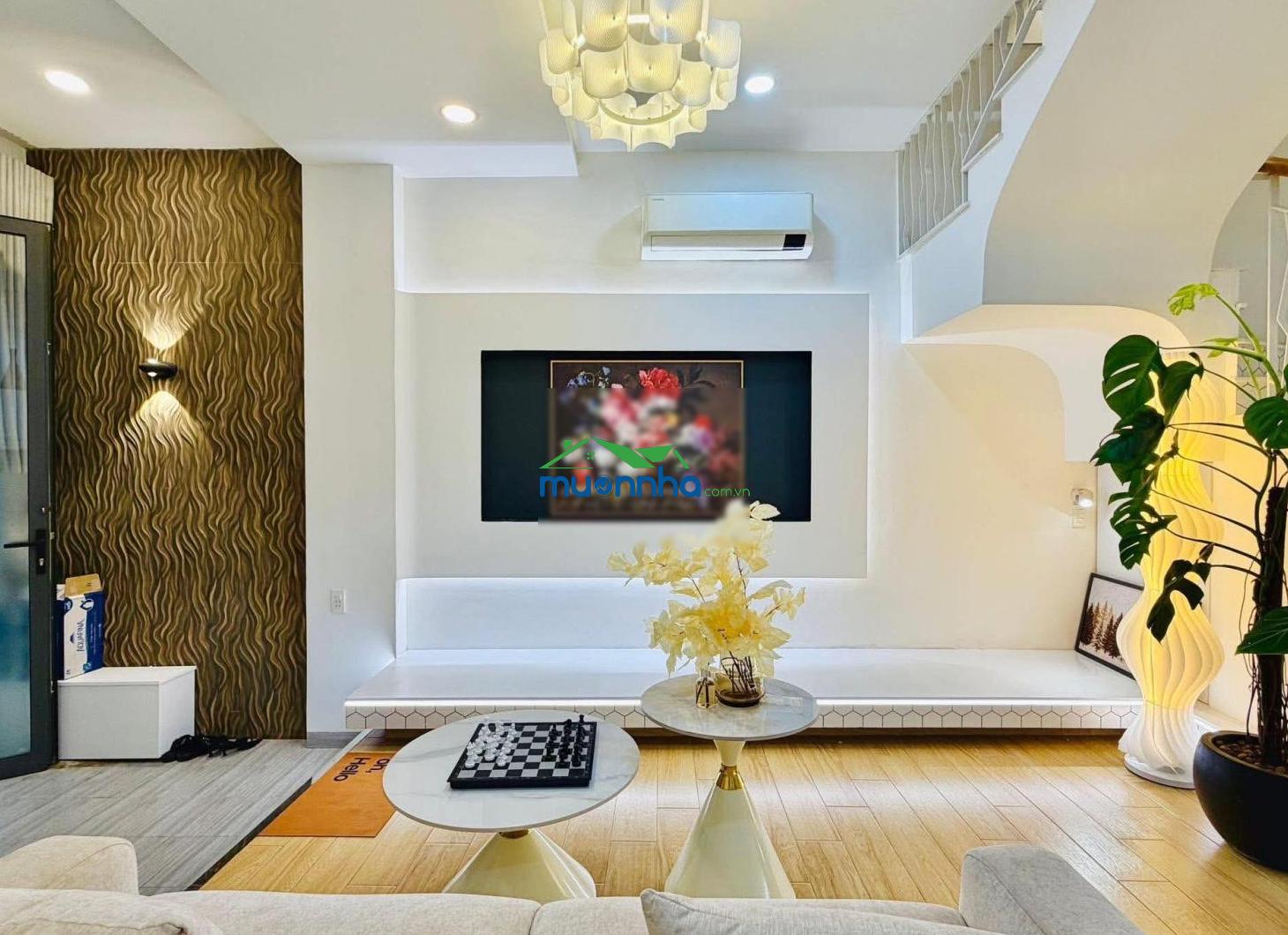 Nhà mới ở ngay, sát trường đhcn - ngay chợ gò vấp - 3 tầng - 4pn, cn 37m2 - nguyễn thái sơn p5