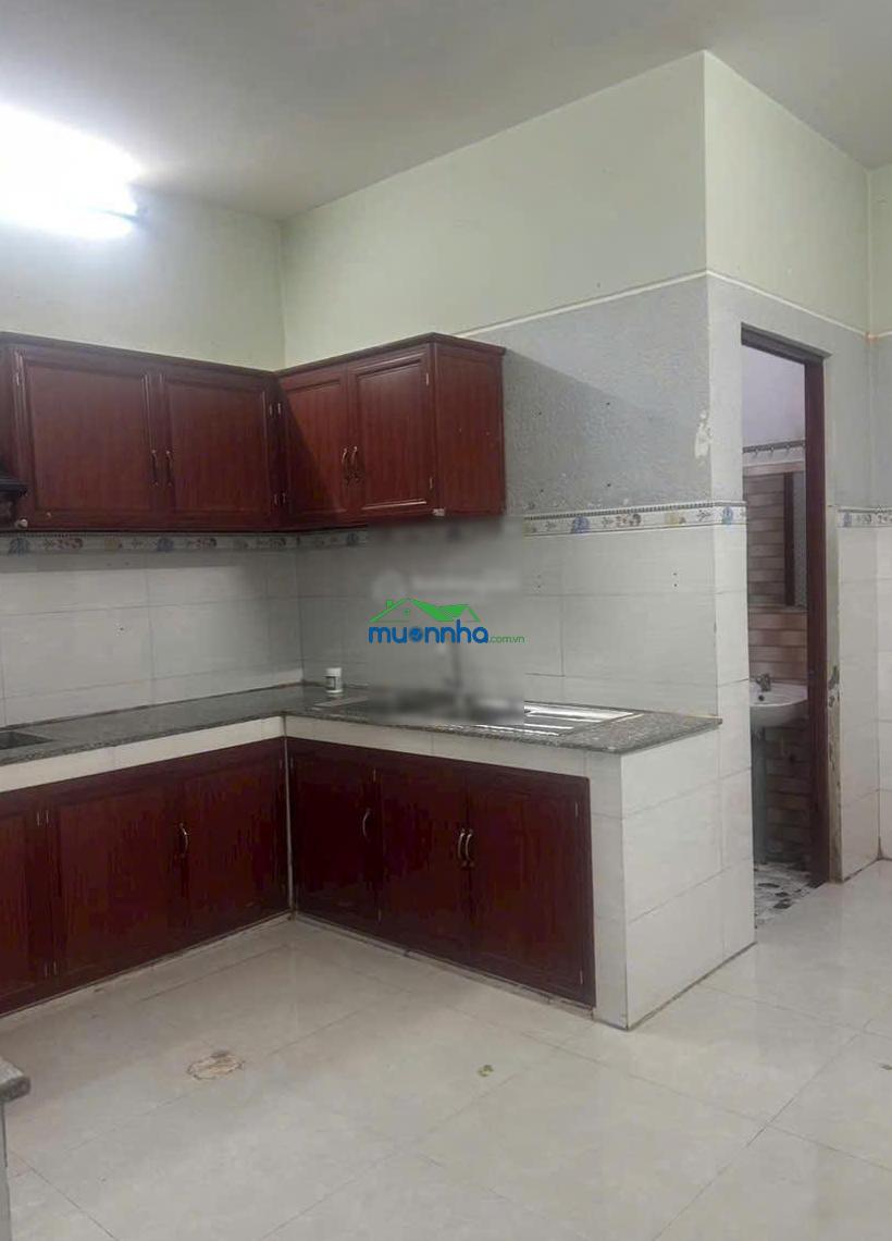 Bán gấp căn nhà 150m² chỉ 2ty490, gần chợ việt kiều, đường nhựa tân thông hội, shr