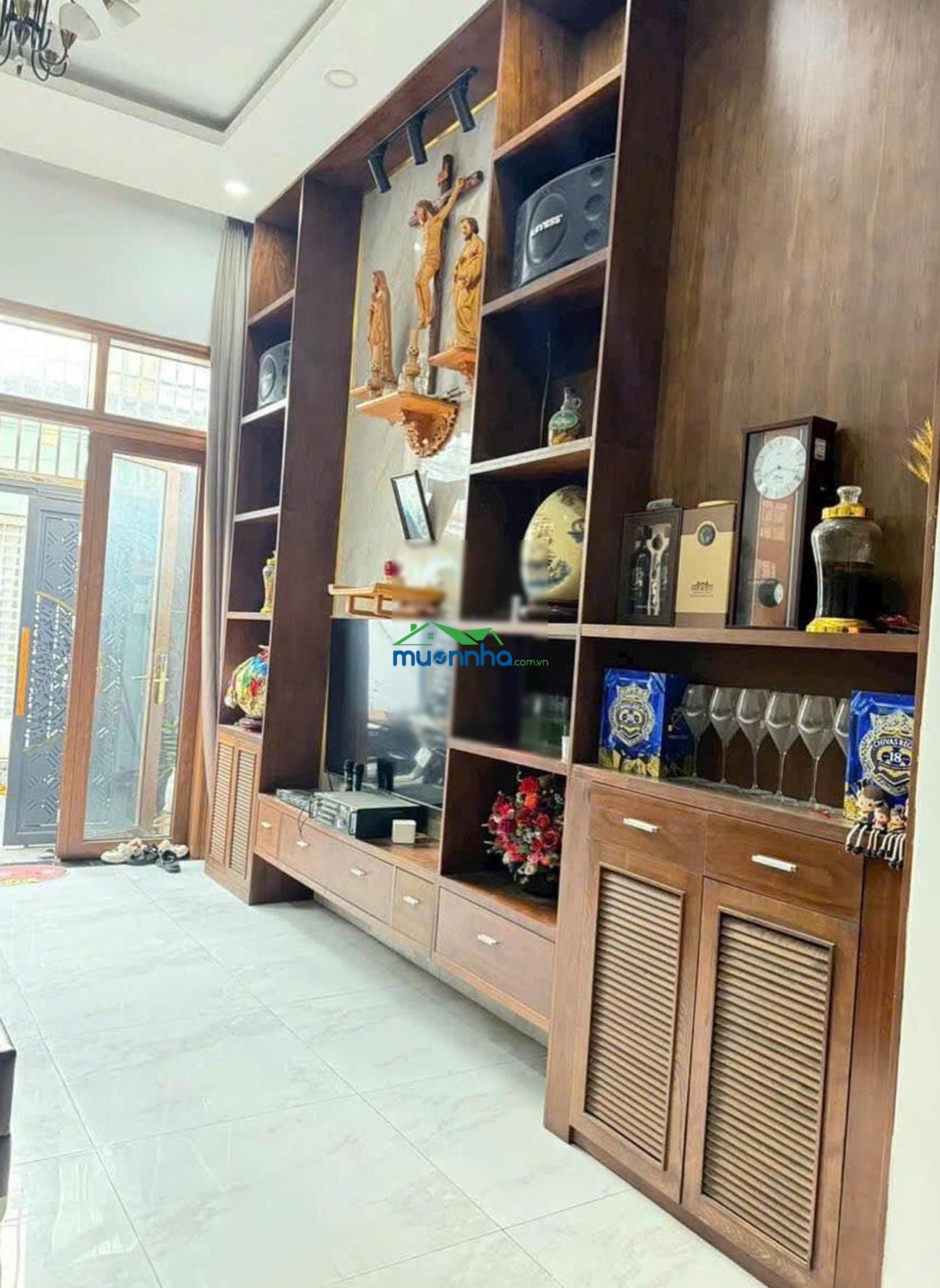 Nhà tam bình - thủ đức mới đẹp 3 tầng, ô tô đỗ cửa, 73m2, 3pn, 6.8 tỷ.
