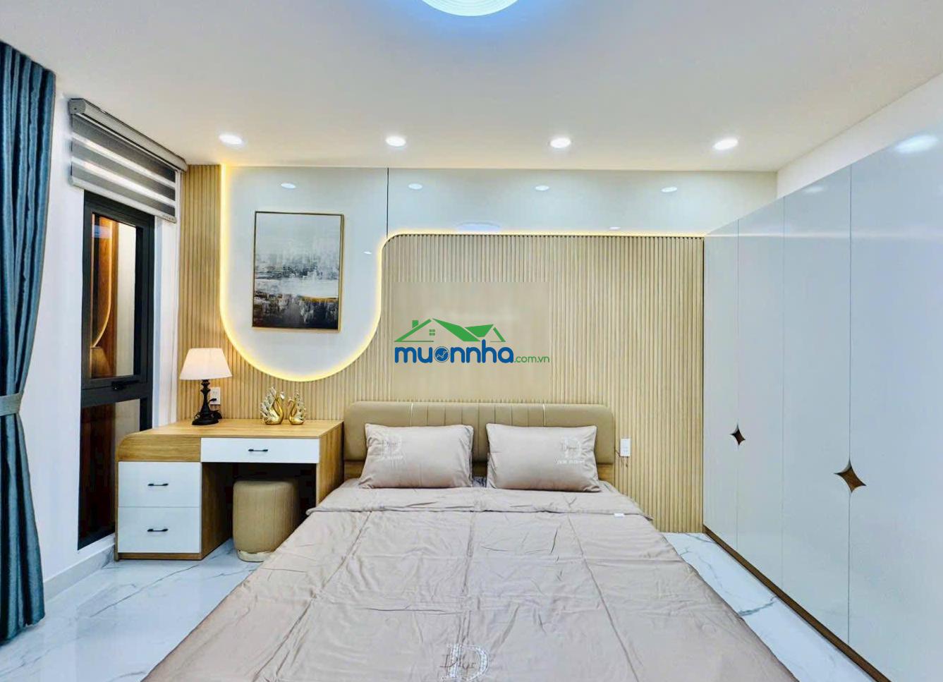 Nhà vừa hoàn công bán gấp giá 3 tỷ300tr. hồ biểu chánh, phú nhuận, dt 75m2, hẻm 6m hđ thuê 19tr shr