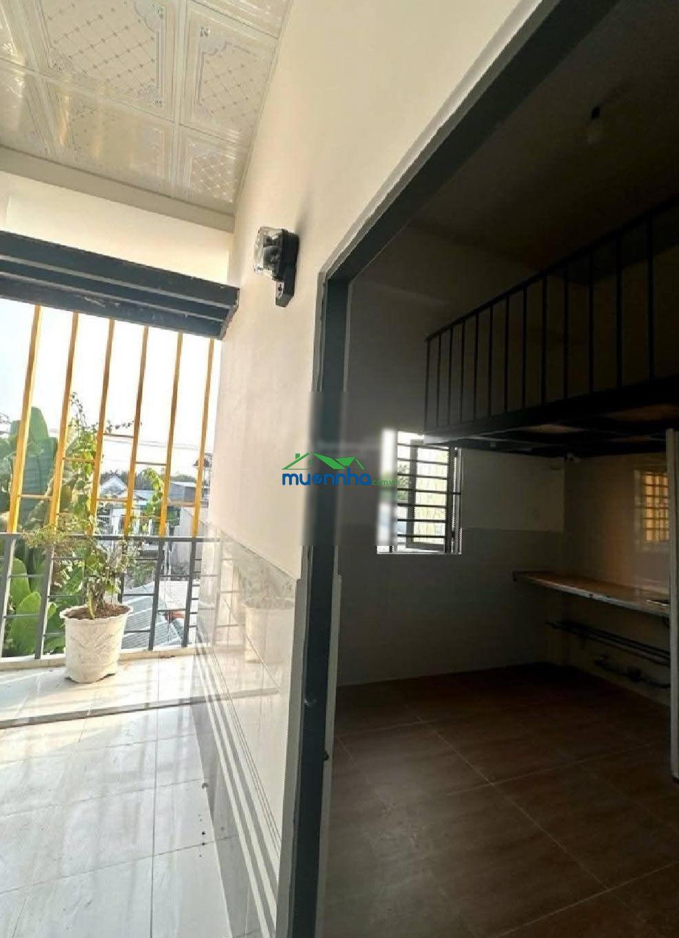 Nhà 2 tầng - 110m2 - xe tải đậu cổng - thu nhập 20tr/th - hoàn công đầy đủ - chỉ 4ty2 - 2