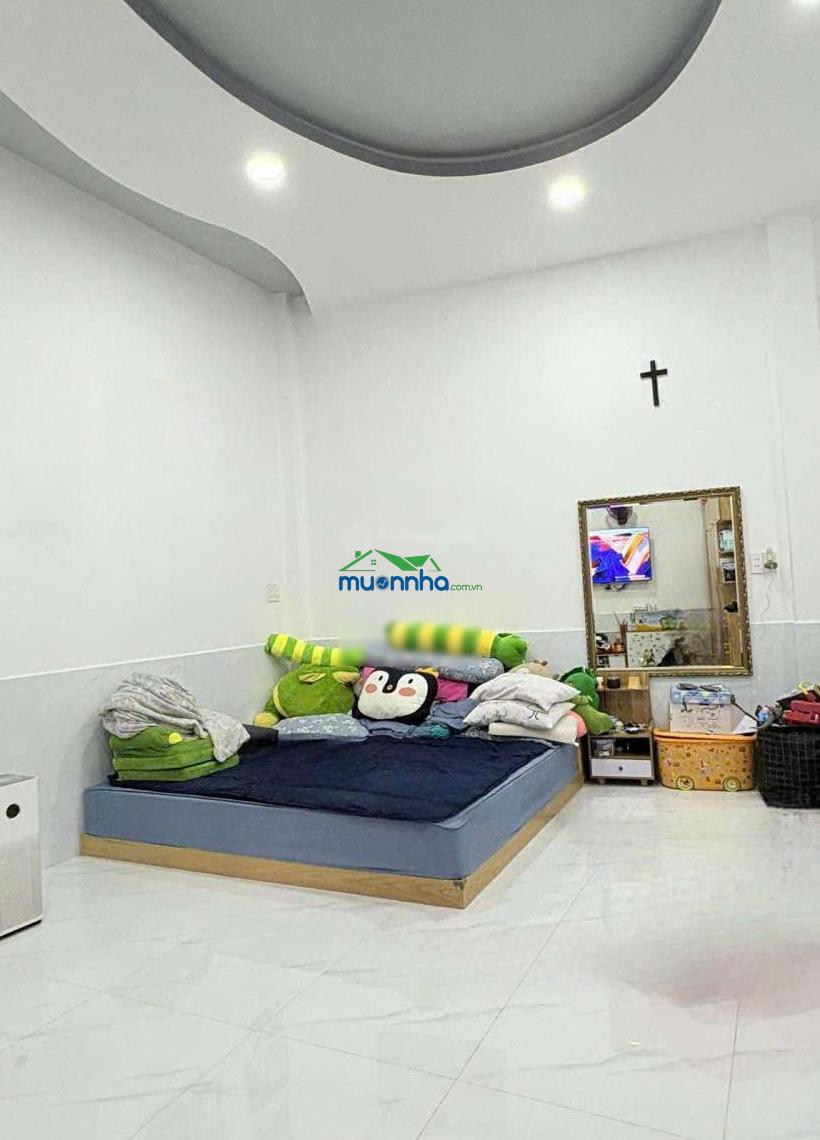 Phạm văn chí - quận 6 - dtcn 98.2m2 (4.5x15m) - nở hậu lớn * giá chỉ hơn 90tr/m2