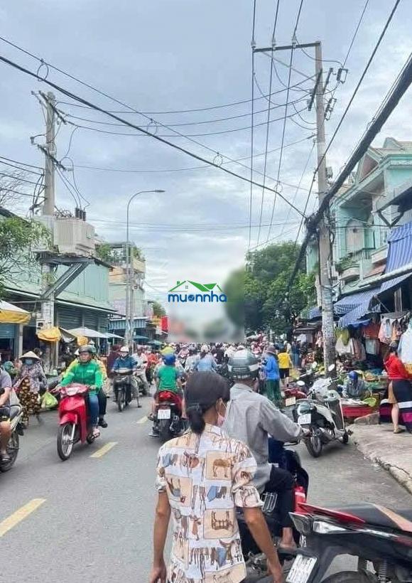 Bán nhà 1 lầu 5x20. giá 900 triệu đường tân liêm, gần chợ phú lạc. đang cho thuê 14 triệu. sổ riêng - 4