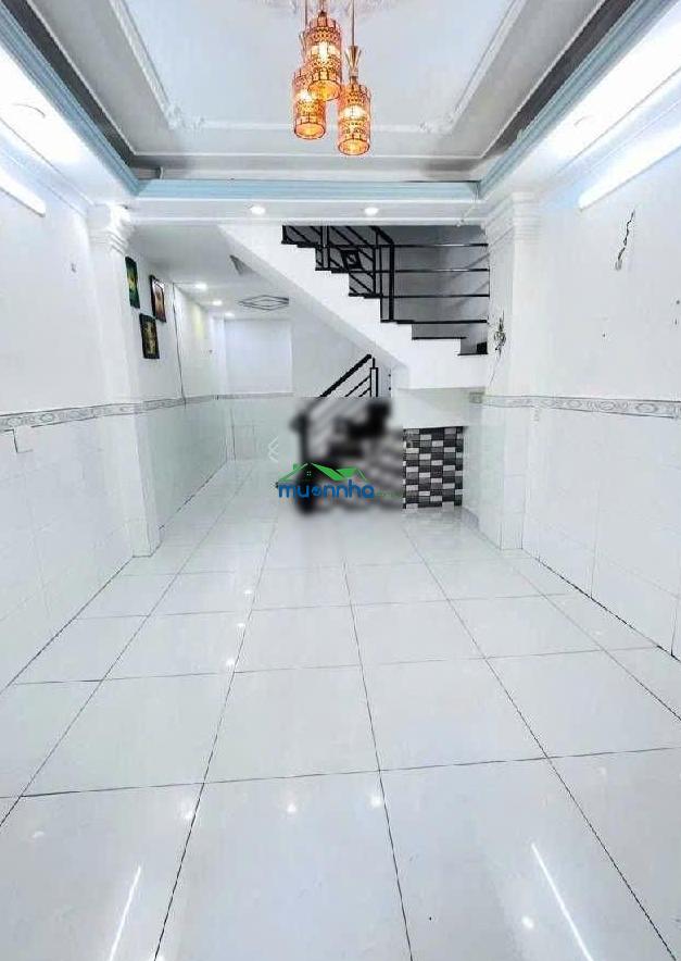 Bán nhà 3 tầng, có 4 phòng ngủ, sát hẻm xe hơi, bùi văn ba. 4.86 tỷ - 3