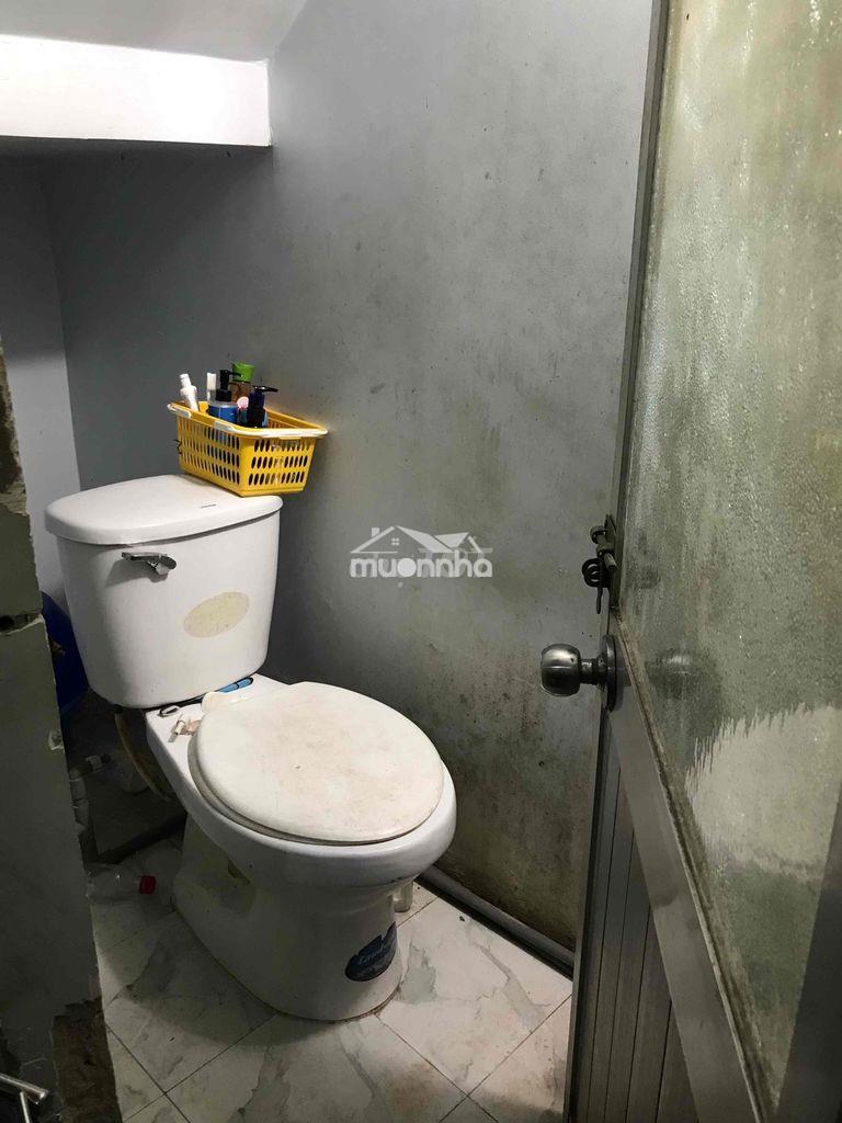 Phòng trọ cho thuê nhỏ gọn 1 ngừoi ở ít đồ, thoáng mát