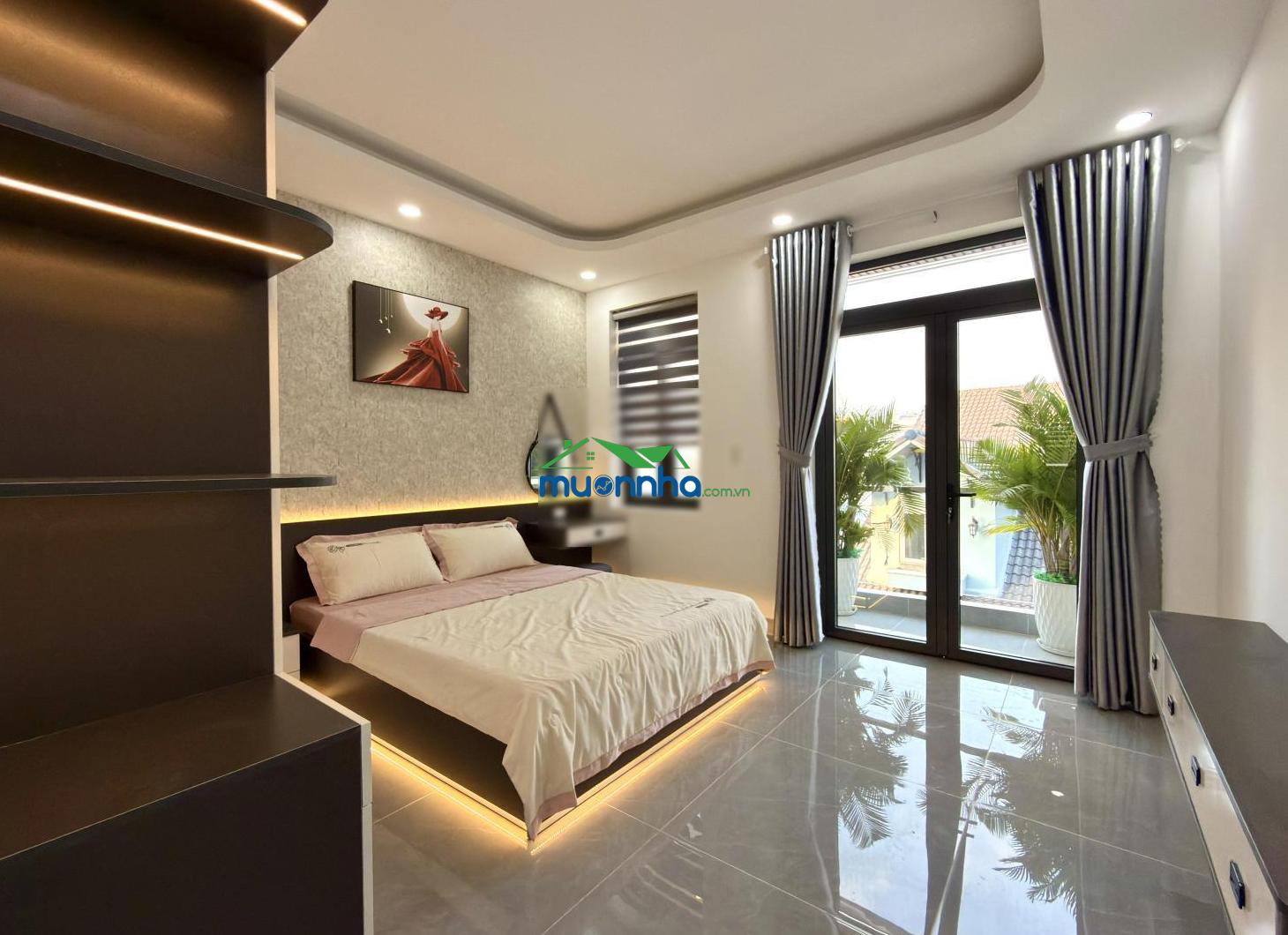 Nhà đường thông dt: 4.2x19m lửng 3 lầu, 4pn, 6vs, p/thờ, gara ô tô, sân thượng, hướng đông 6.95 tỷ - 4