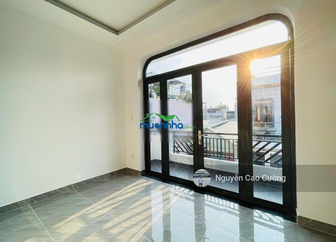 Nhà phố 5x15m đúc 1 trệt 2 lầu sân thượng hẻm 5m thông lâm thị hố gần chợ, gần hiệp thành city