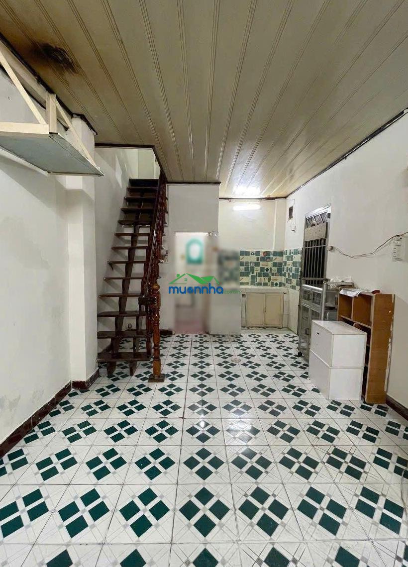 #Quận1, cách mt nguyễn cư trinh 30m, 1 trệt 1 lầu (nhà cũ) - 6m x 3m1. không dính qh, sổ riêng - 2