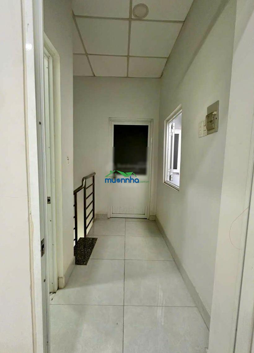 Sát mặt tiền lê hồng phong quận 10. gần việt nam quốc tự. 4 tỷ 8 - 2