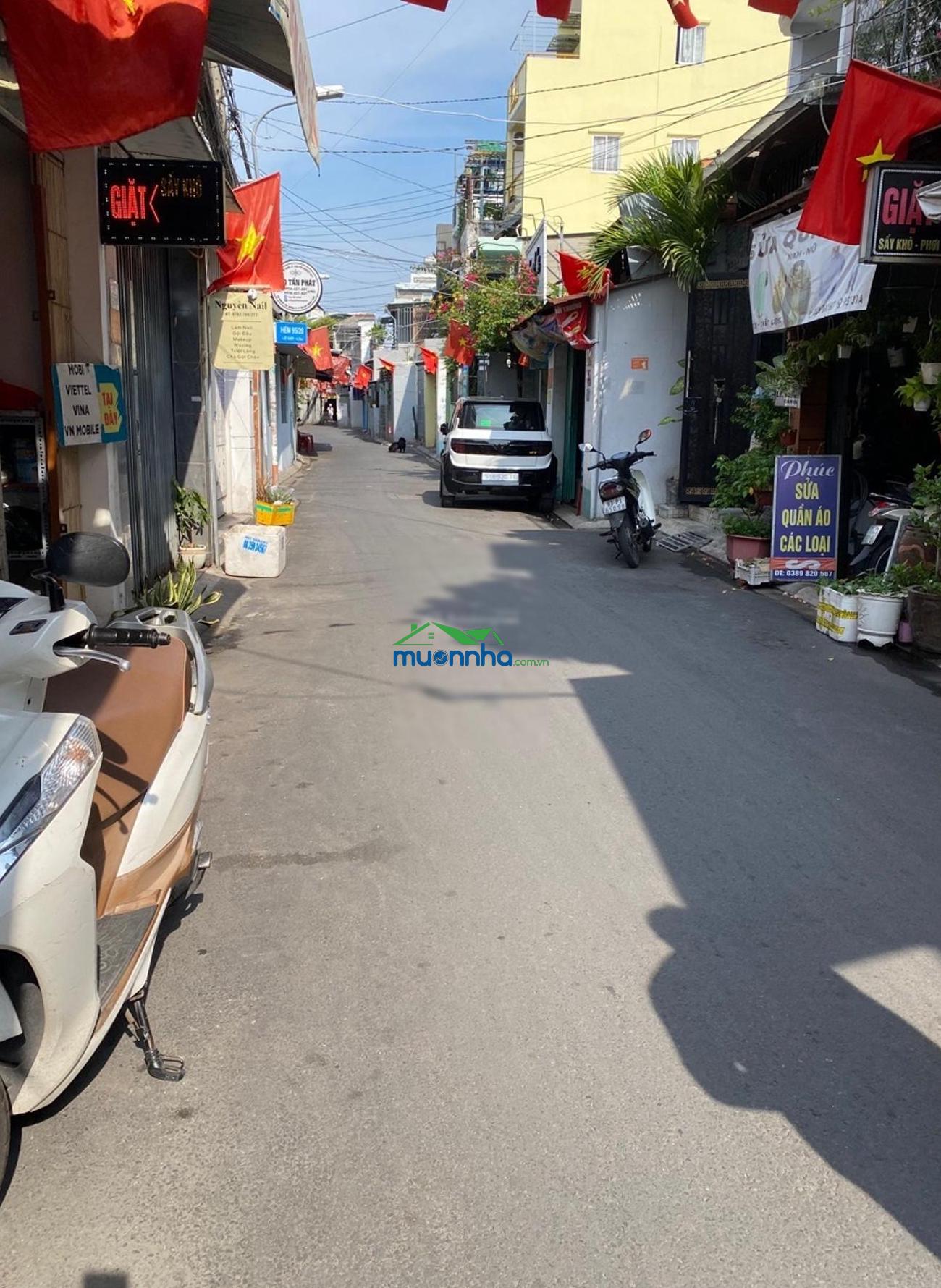 Nhà 3 tầng, 75m2, 3pn, hẻm nhựa 10m - lê văn lương, 150m ra lotte mart - giá nhỉnh 8 tỷ - 2