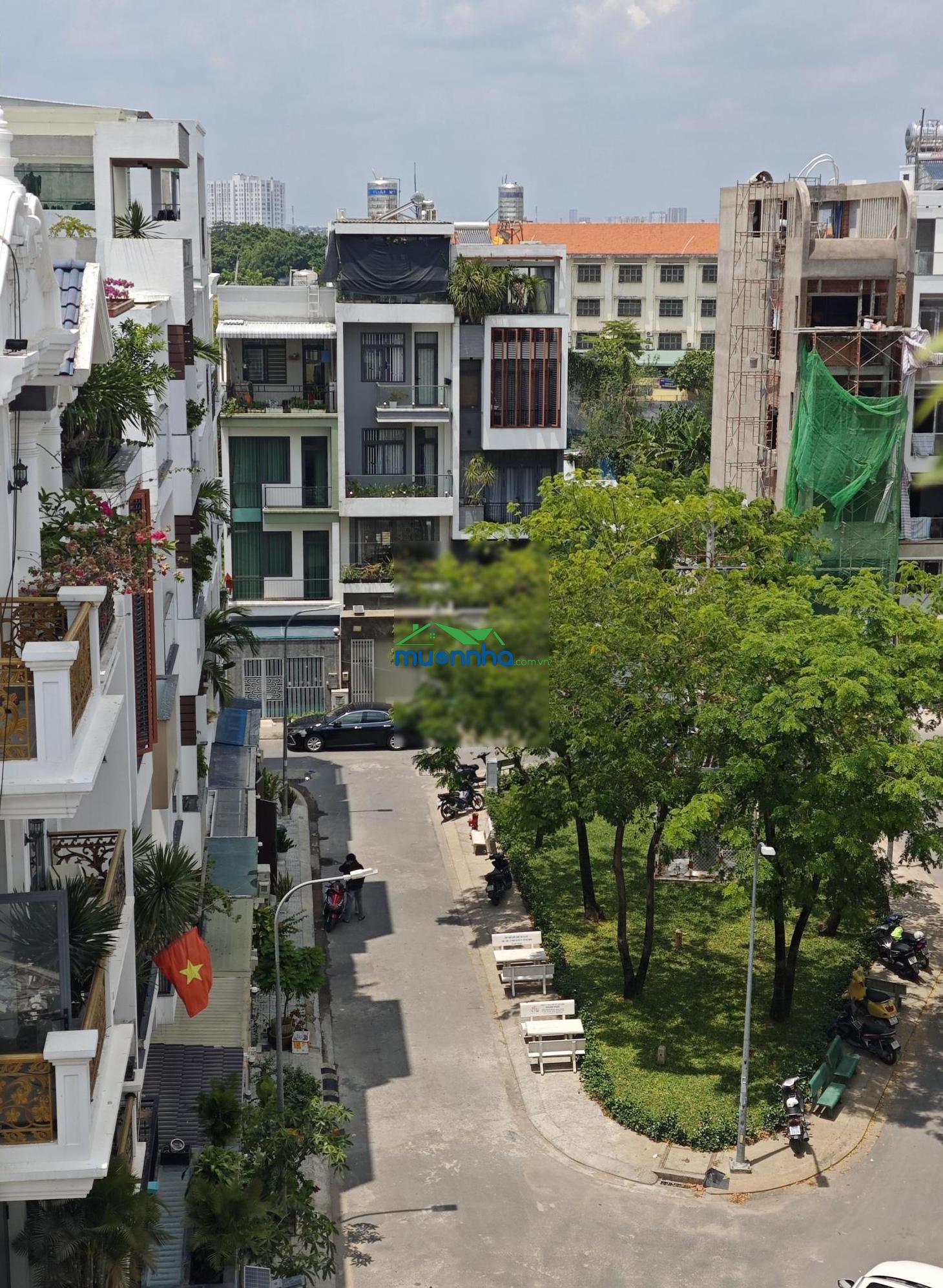 Chủ ngộp! nhà đẹp thang máy 6 tầng, khu đồng bộ dân trí, xe hơi vào nhà, ngay chợ an nhơn. - 2