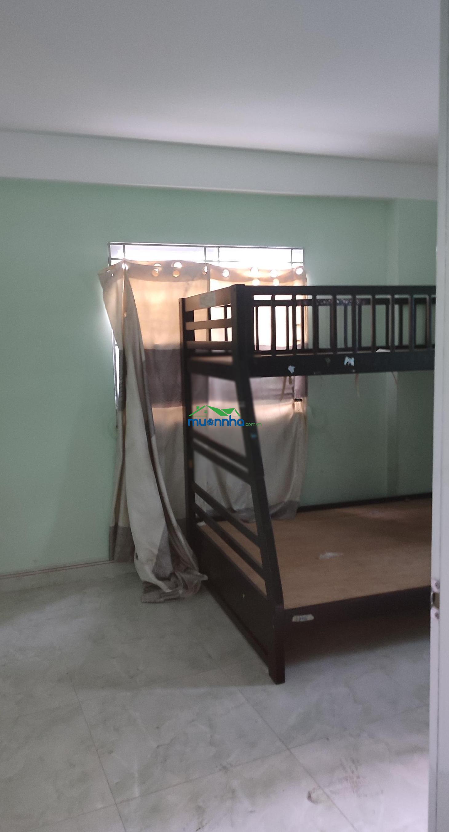 Nhà 2 tầng, sân thượng, ngang 5.4m tên lửa, bình trị đông b, bình tân, giá tốt 69 tr/m2