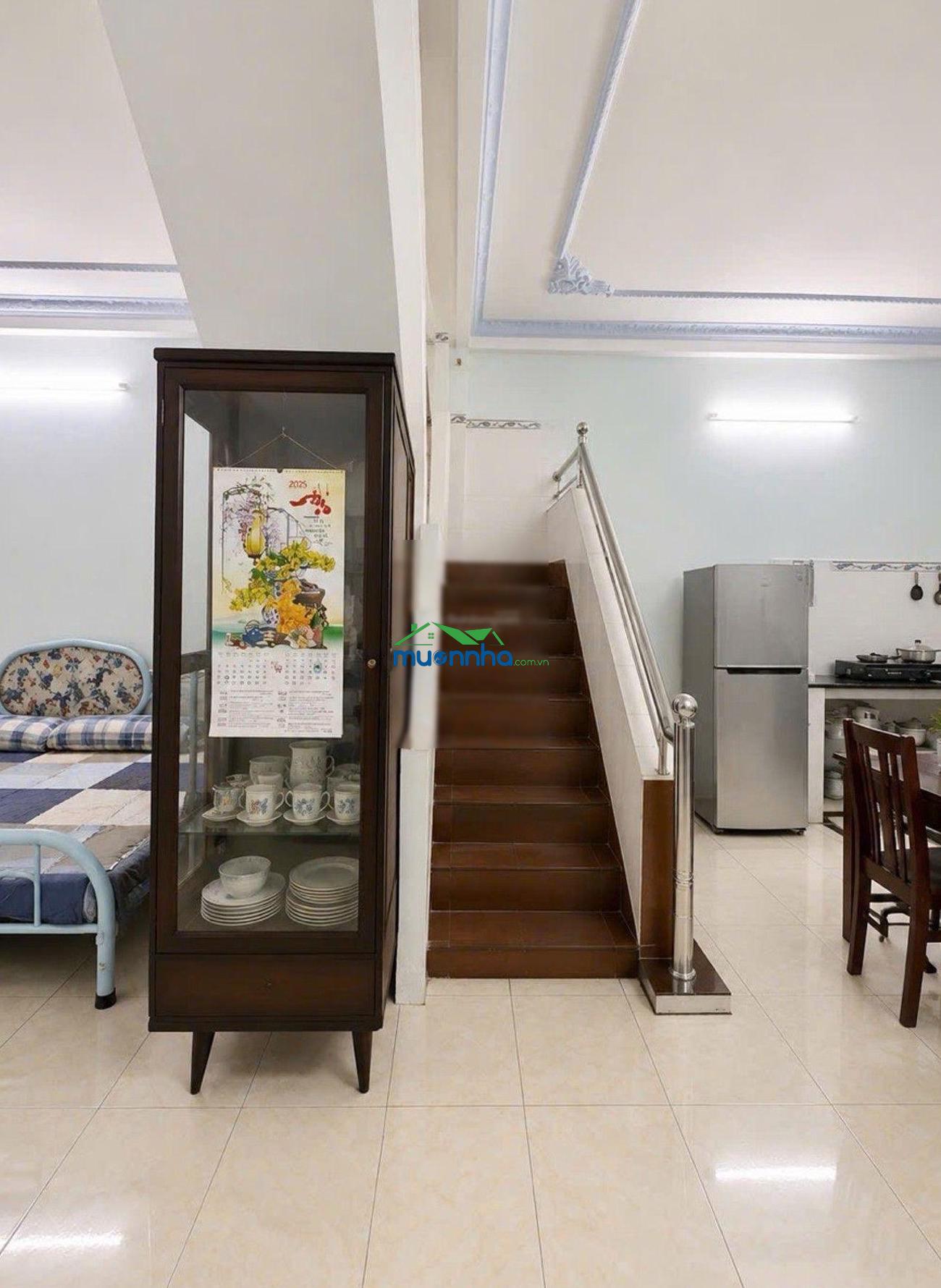 Bán nhà đường tô hiệu + hòa bình, gần đầm sen, 5m x 11m - 2 tầng - q. tân phú - 0978 032 ***