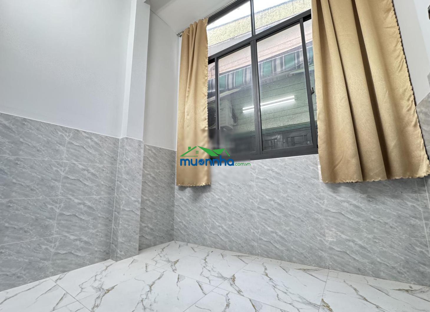 4 phòng ngủ - ngay 2 trường đại học / hoàn công đầy đủ - ngay chợ gò vấp - đường nguyễn du - 4