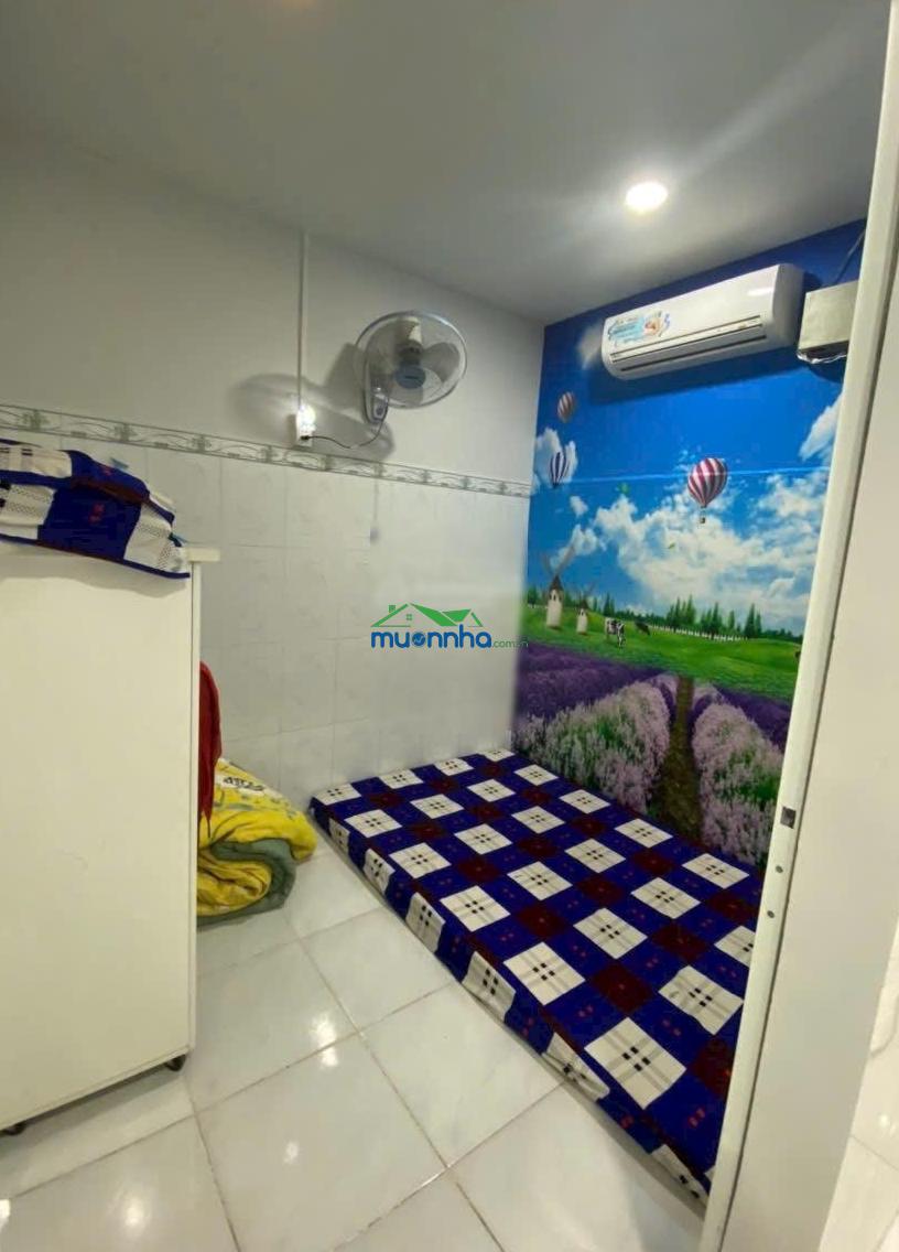 Thiện chí bán nhà 3pn2wc, 1 trệt 1 lửng cách trường cao đẳng gtvt 500m, sổ riêng giá 4 tỷ 980