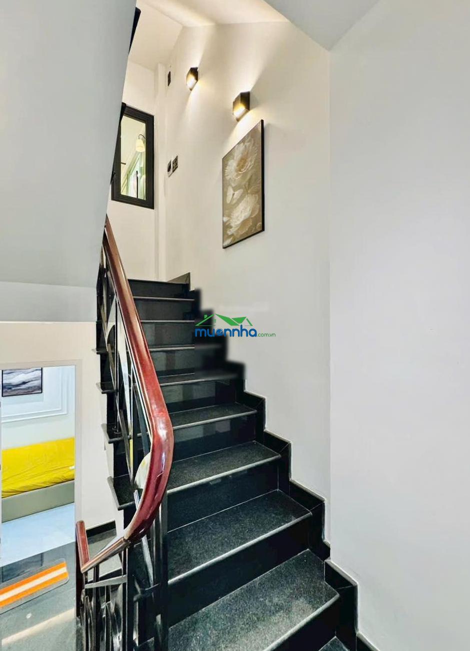 Bán nhà hàng hiếm chính chủ 88,5m2/3 tỷ 300 tại thích quảng đức, phú nhuận, sổ sẵn, có hđ thuê 32 - 2
