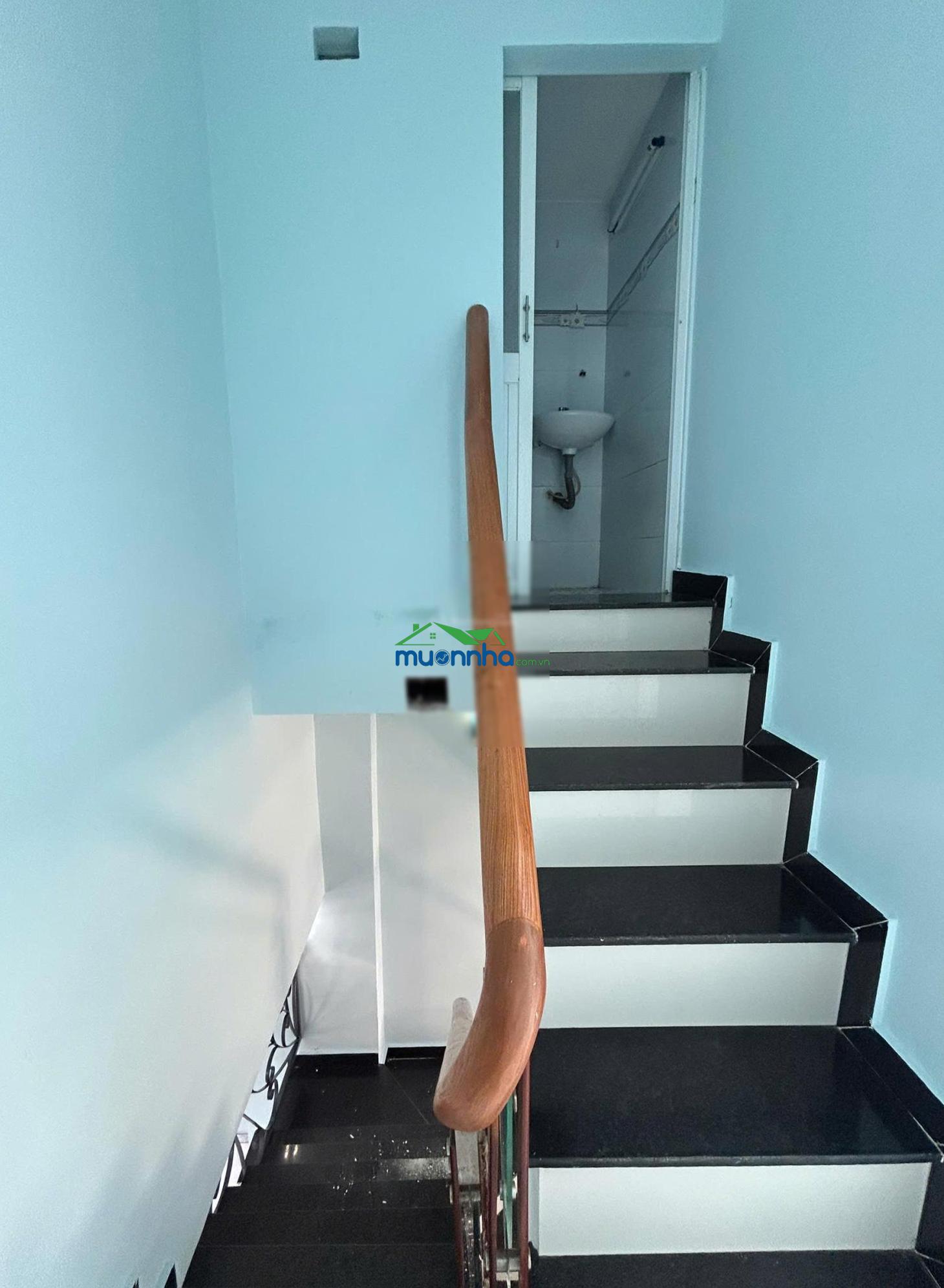 Nhà chính chủ 700tr 2pn 2wc gần chợ, kdc sổ riêng - 4
