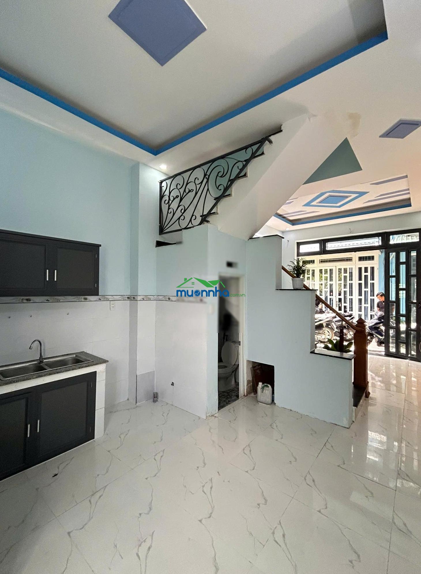 Nhà chính chủ 700tr 2pn 2wc gần chợ, kdc sổ riêng - 2