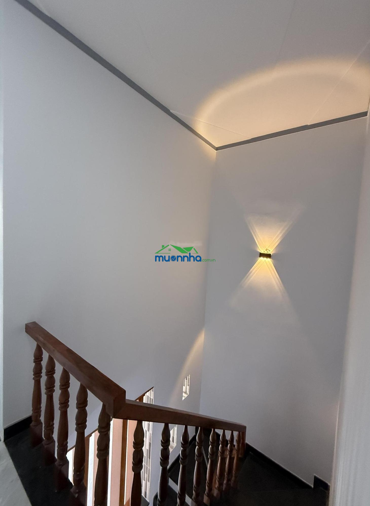 Dãy nhà biệt thự giá rẻ, mới hoàn thiện. vị trí trung tâm, tiện ích đầy đủ - 4x13 - 1 tỷ