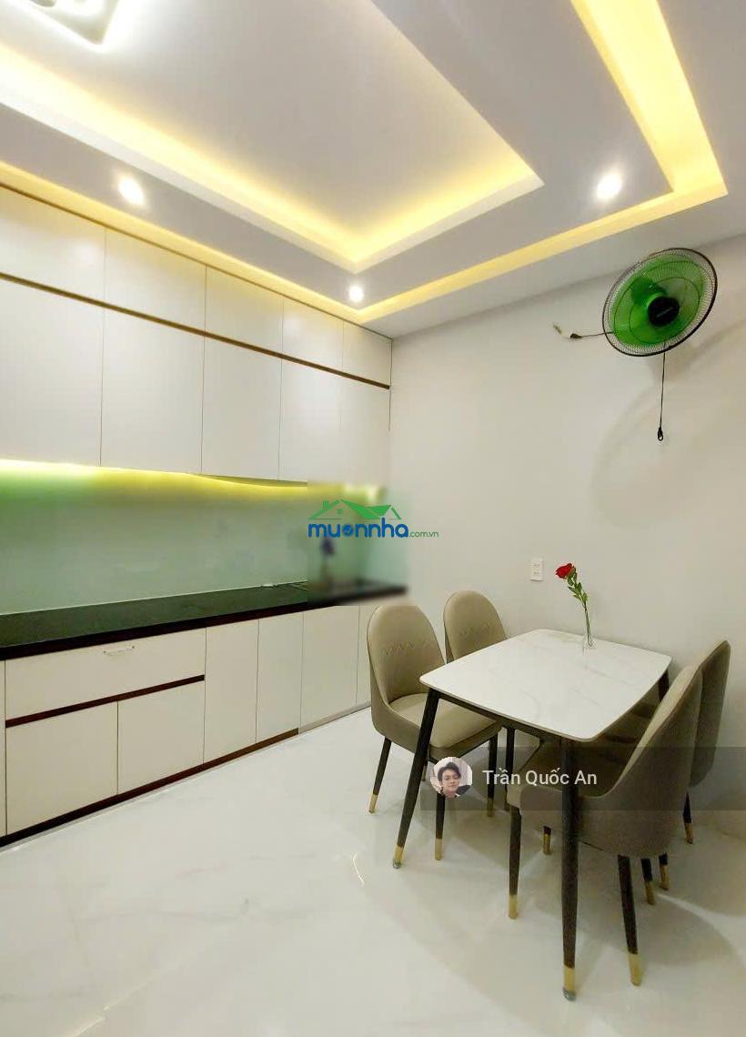 Nhà đẹp mới cóng - 4x11 - 3pn - sát bên phú mỹ hưng khoảng 5p chạy xe - khu hiện hữu - không qh