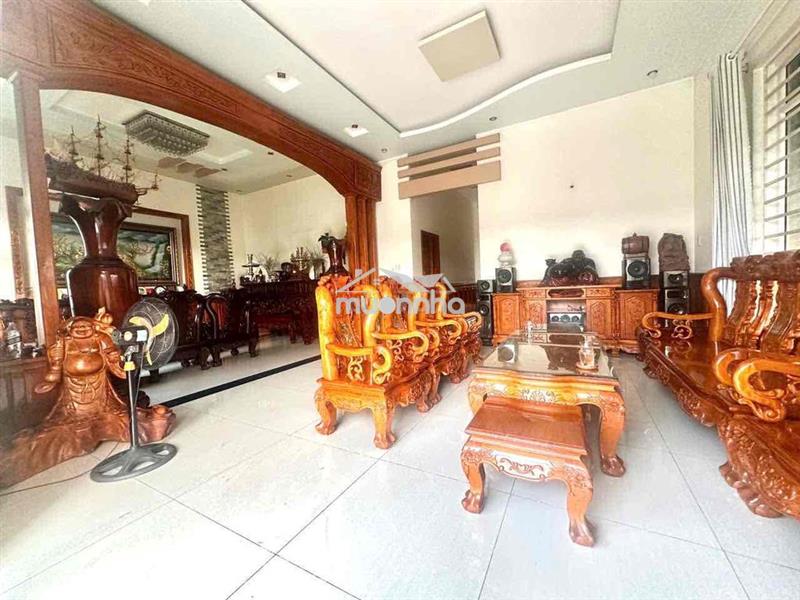 Bán nhà 3 tầng gần làng đại học quốc gia.