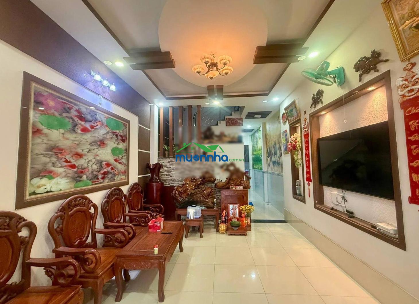 Bán nhà mt hẻm 55 kd ngay ngã 3 lò lu - lã xuân oai