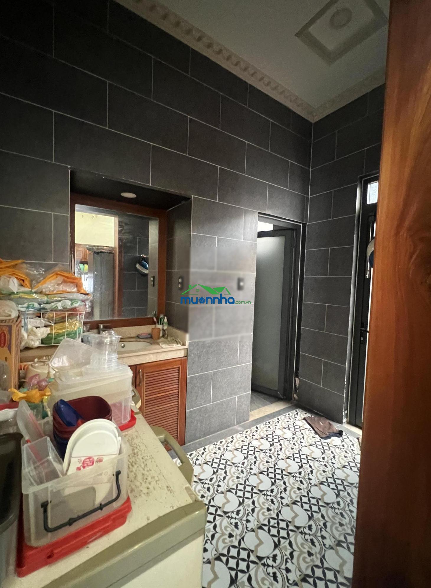 Biệt thự sát đường hiệp bình, 230m2 giá chỉ 15,5 tỷ ra gigamall phạm văn đồng chỉ 5 phút