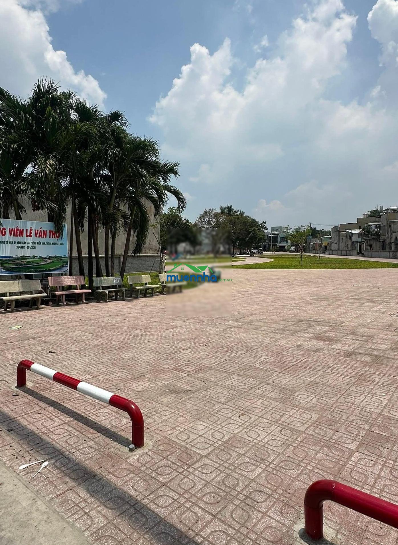 Nhà đối diện công viên lê văn thọ, nhà đẹp vào ở ngay - 4