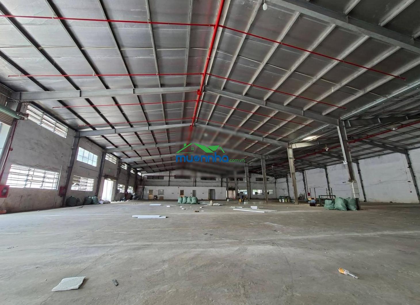 Cho thuê xưởng 2500m dĩ an giáp thủ đức. pccc thẩm duyệt
