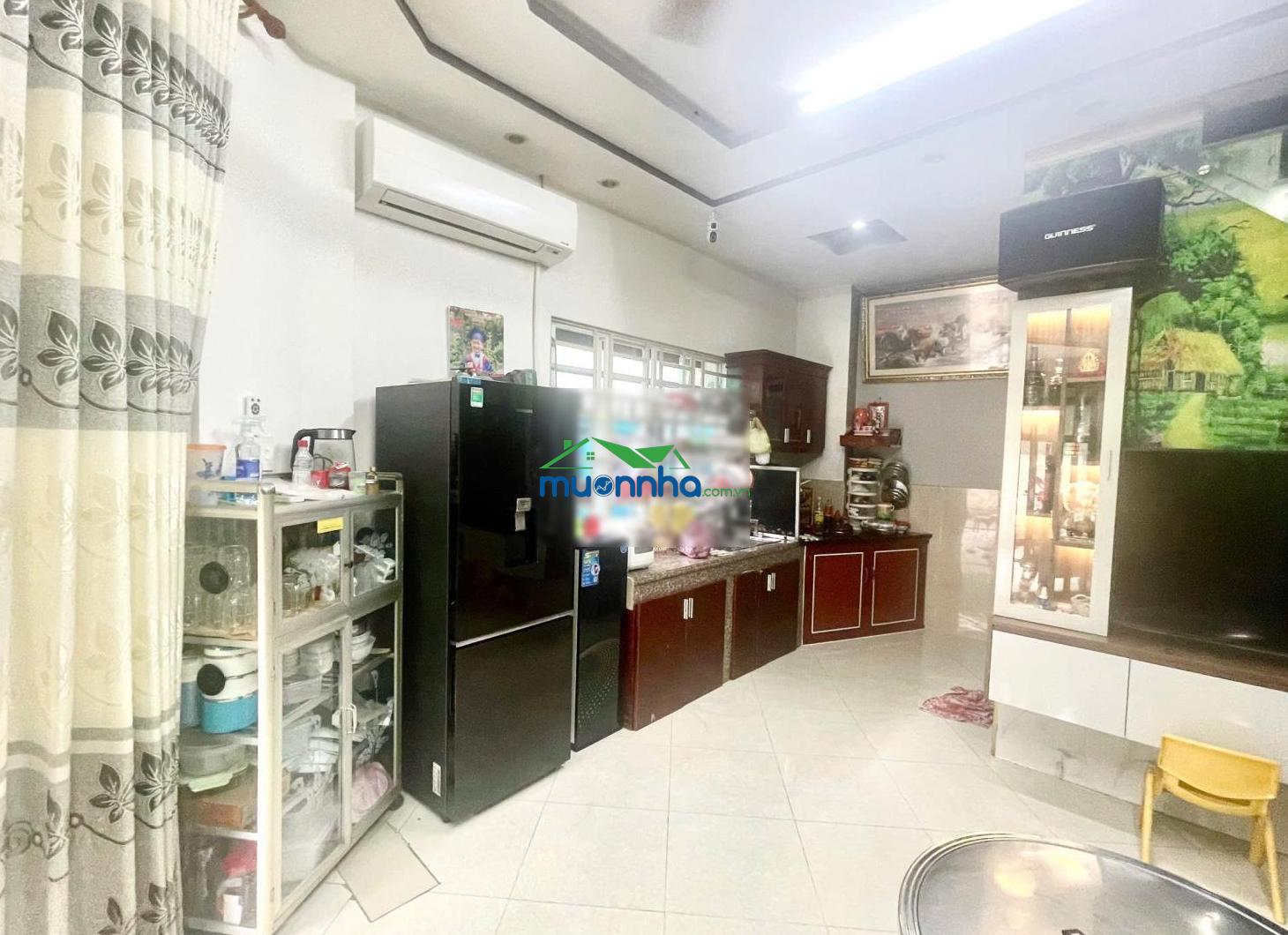 Nhà 3 tầng 5x10m, giá chỉ 3,68 tỷ, sổ hồng riêng