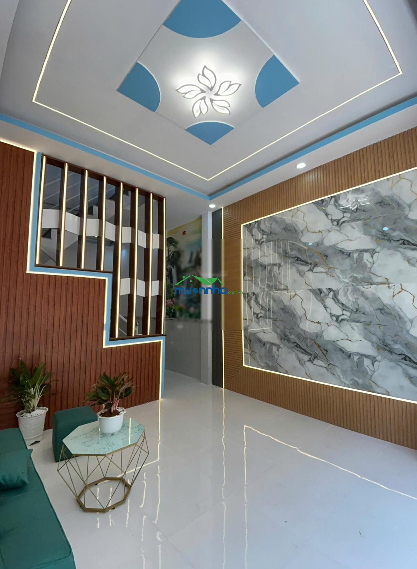 Nhà riêng chính chủ hóc môn giá chỉ 765tr , mặt tiền đường oto vào tới cửa 2pn 2wc - 2