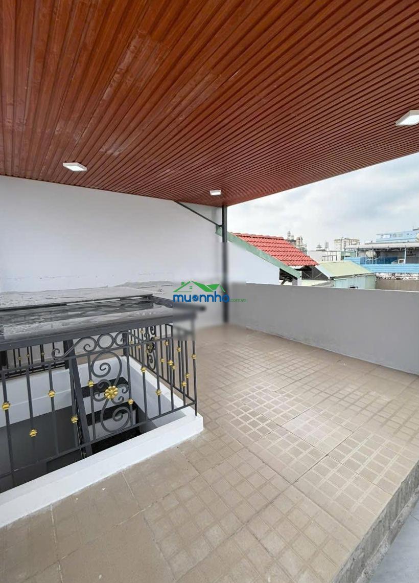 Nhà nhỏ trệt 2 lầu sân thượng đẹp ở liền 2pn 3wc đủ công năng 3ty150 - 2
