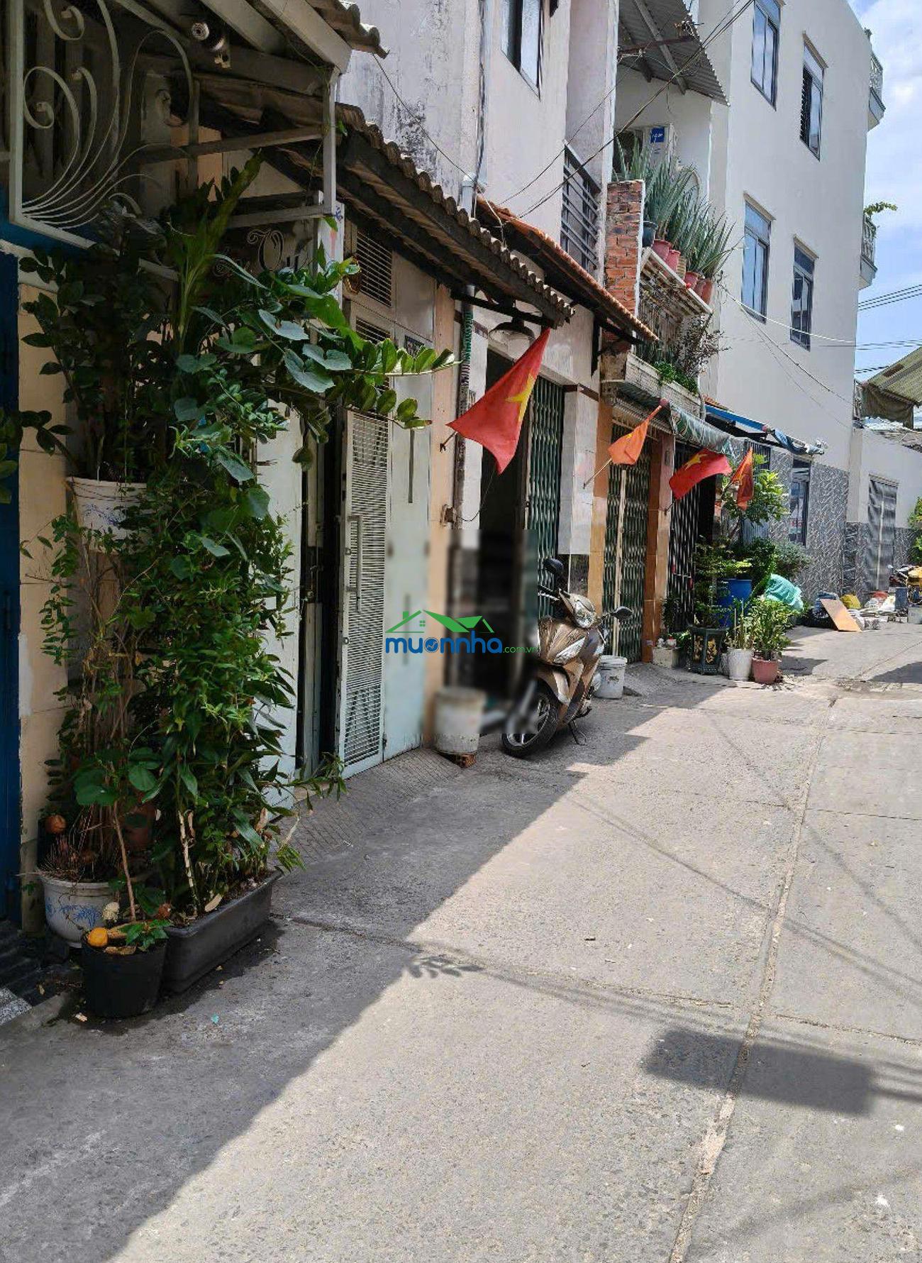 Bán nhà lương văn can -hẻm xe hơi 6 m -3 tầng 4 x 8 -quận 8 - chỉ hơn 3 , x tỷ