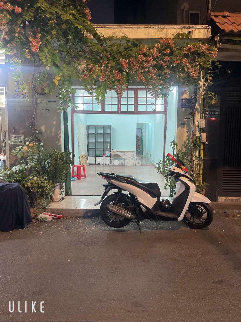 Nhà hẻm xe tải q10 giá 12tr