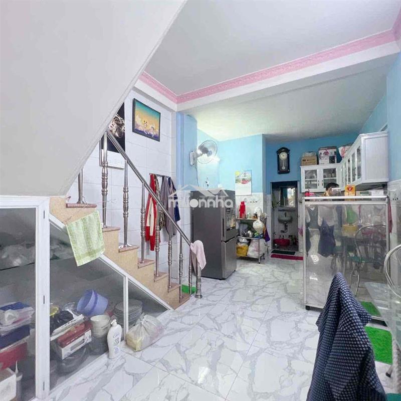 Nhà đẹp q4 tphcm
