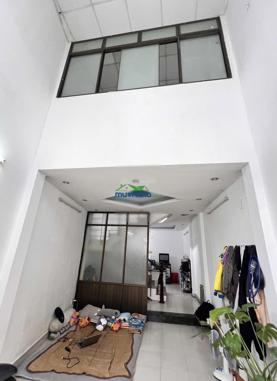 Nhỉnh 3 tỷ sở hữu nhà đình phong phú - gần vincom lê văn việt