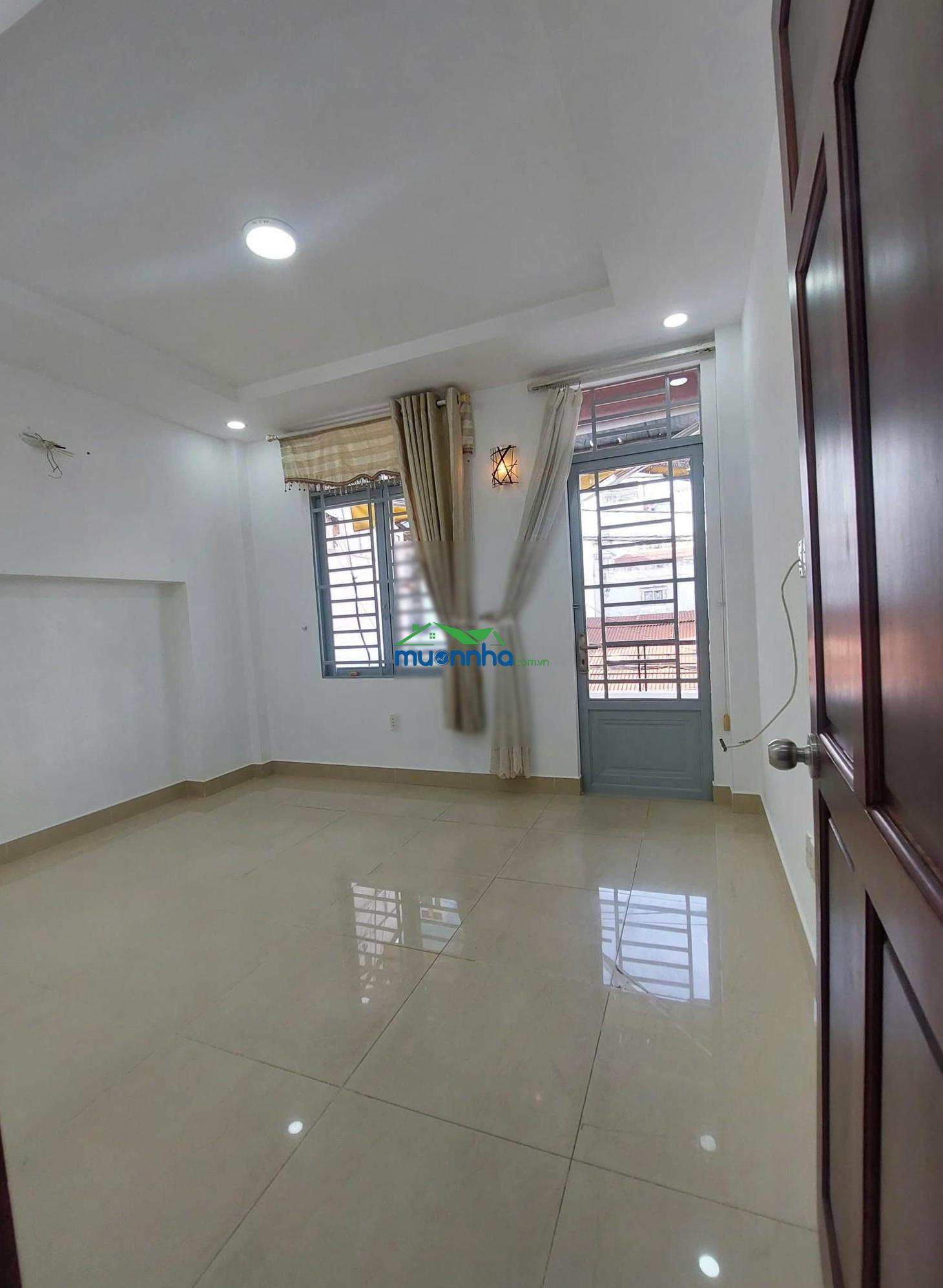 Lạc long quân hxh 5m, 4.2 x 13m - 3 tầng 4 phòng ngủ 3wc chủ gấp bán giảm sâu từ 8,1 tỷ còn 7,89 tỷ - 2